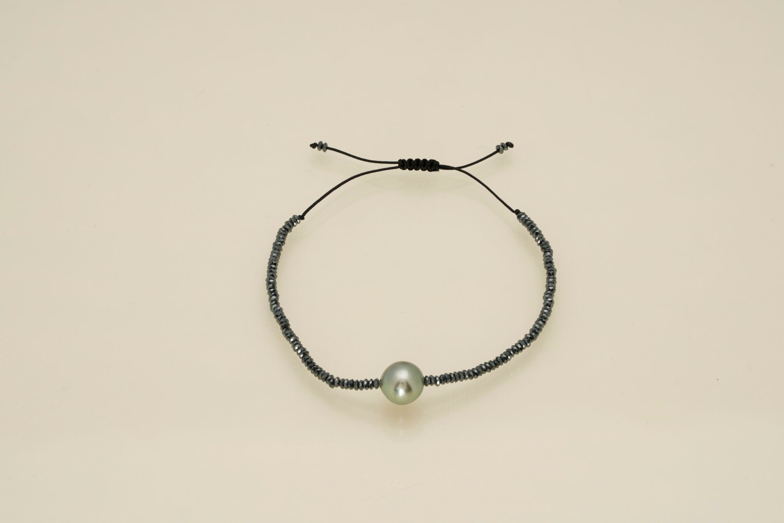 Bracelet perle baroque avec des hématites gris