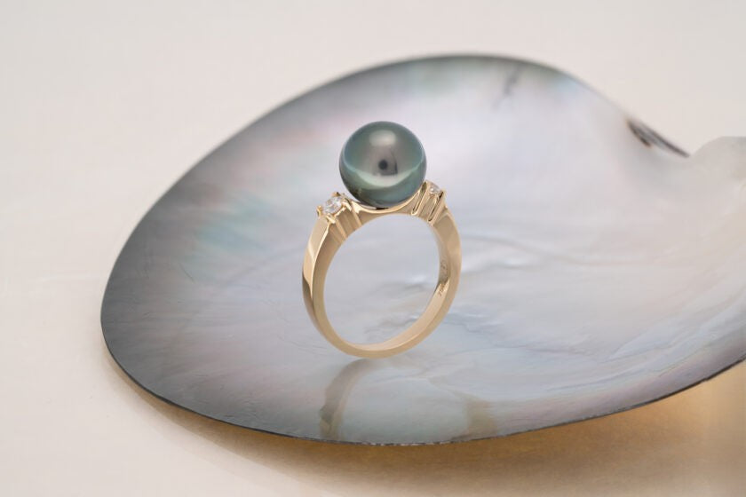 Bague or, diamants et perle (5)