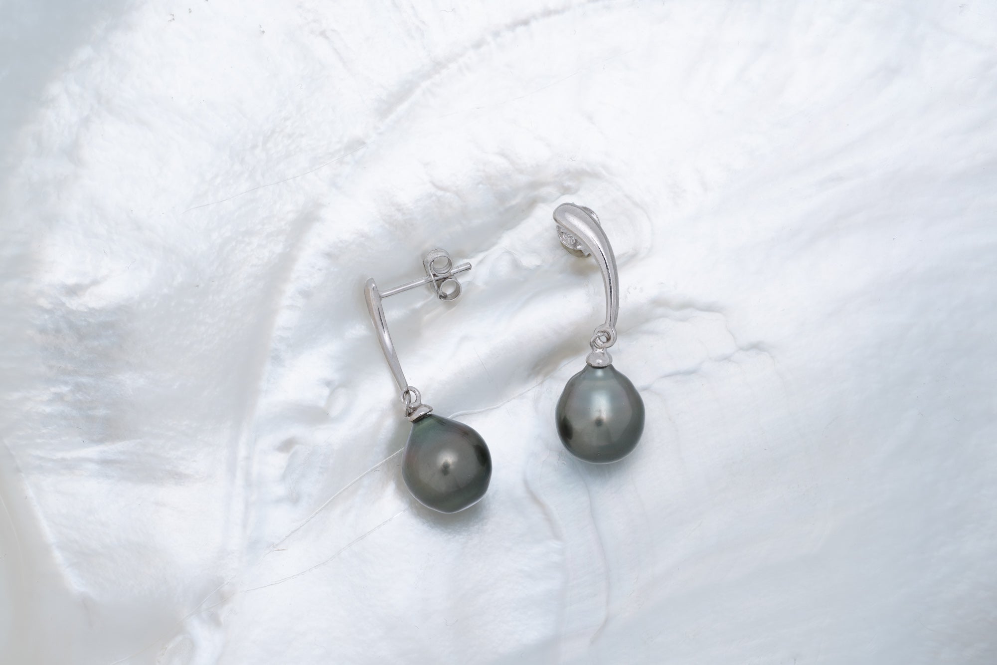 Boucles d’oreilles argent et perles cerclées (5)
