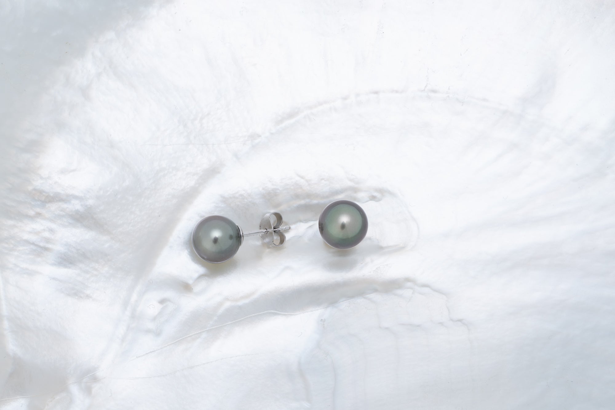 Boucles d’oreilles or et perles rondes (5) 10-11