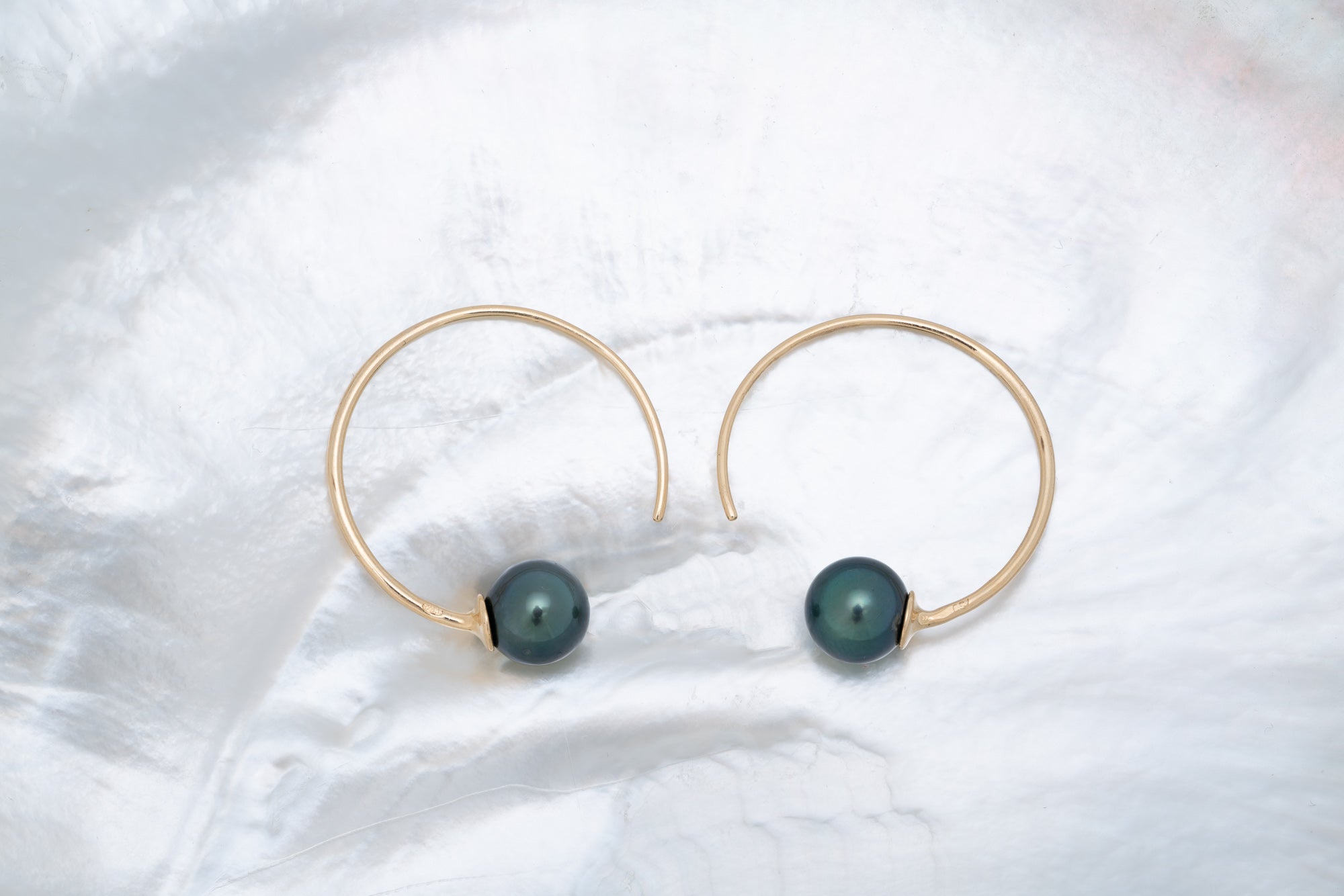 Boucles d’oreilles or et perles rondes (11)