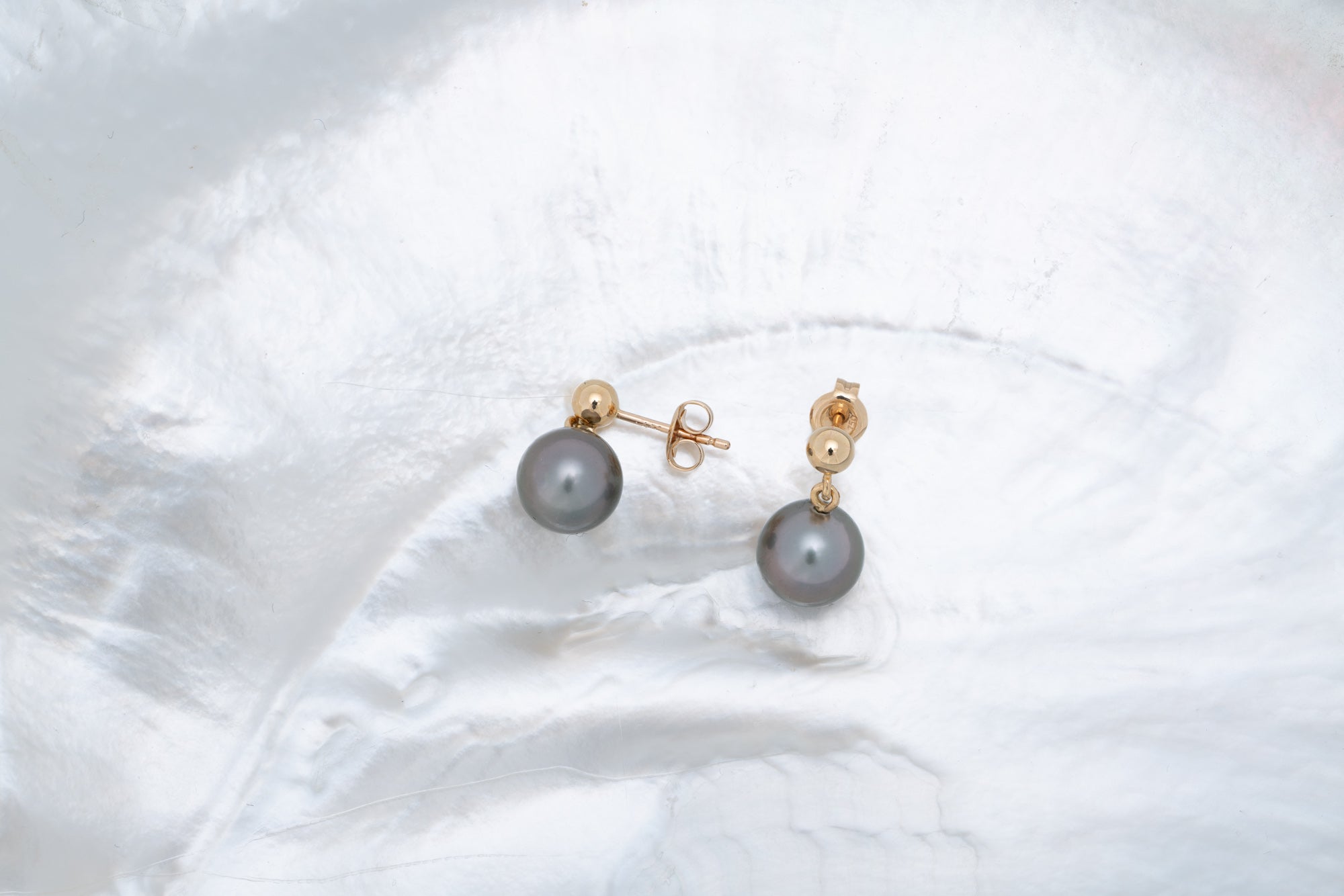 Boucles d’oreilles or avec perles rondes (12)
