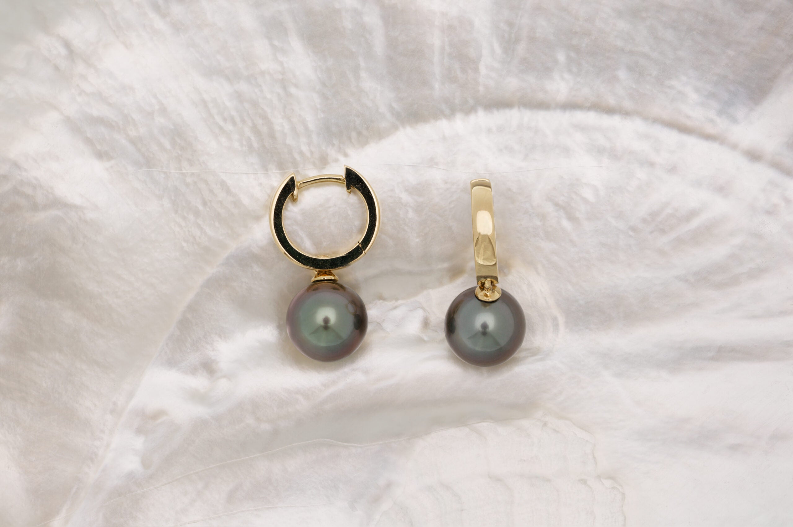 Boucles d’oreilles or et perles rondes (12)