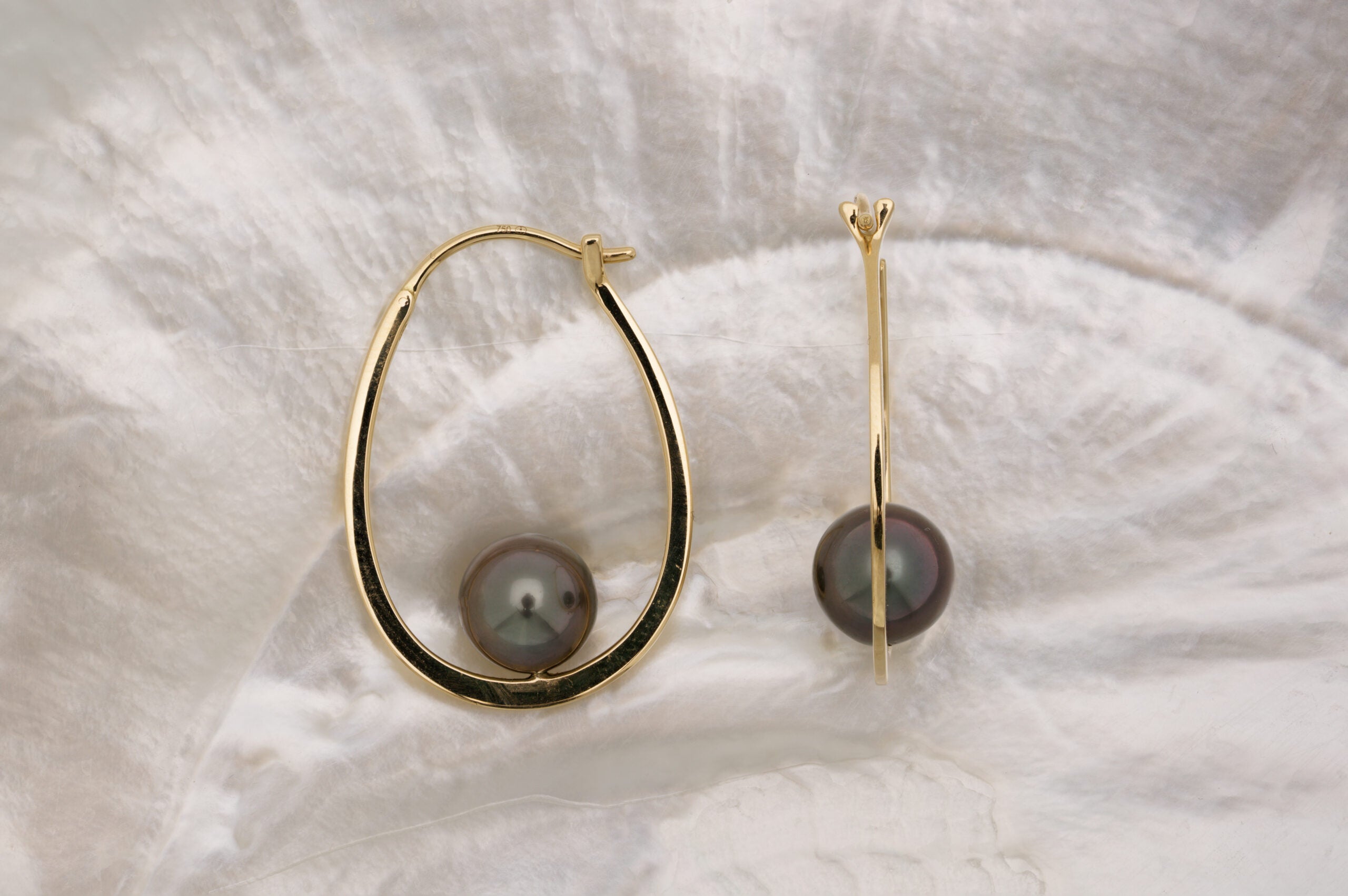 Boucles d’oreilles or et perles rondes (13)
