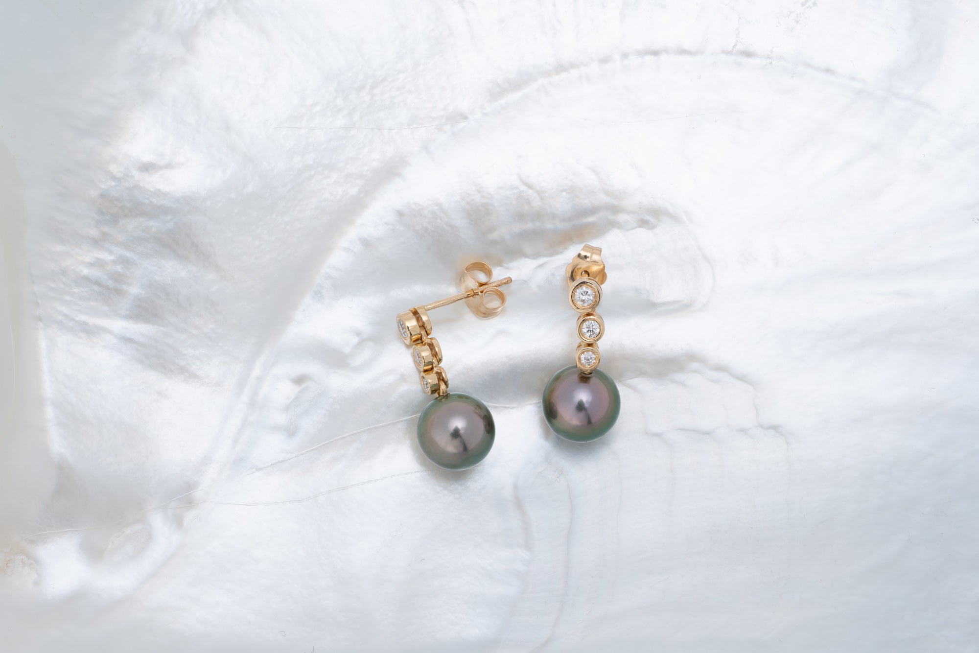 Boucles d’oreilles or et diamants