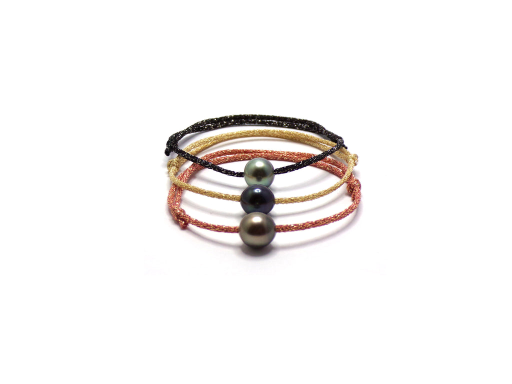 Bracelet perle ovale sur cordon doré – doré