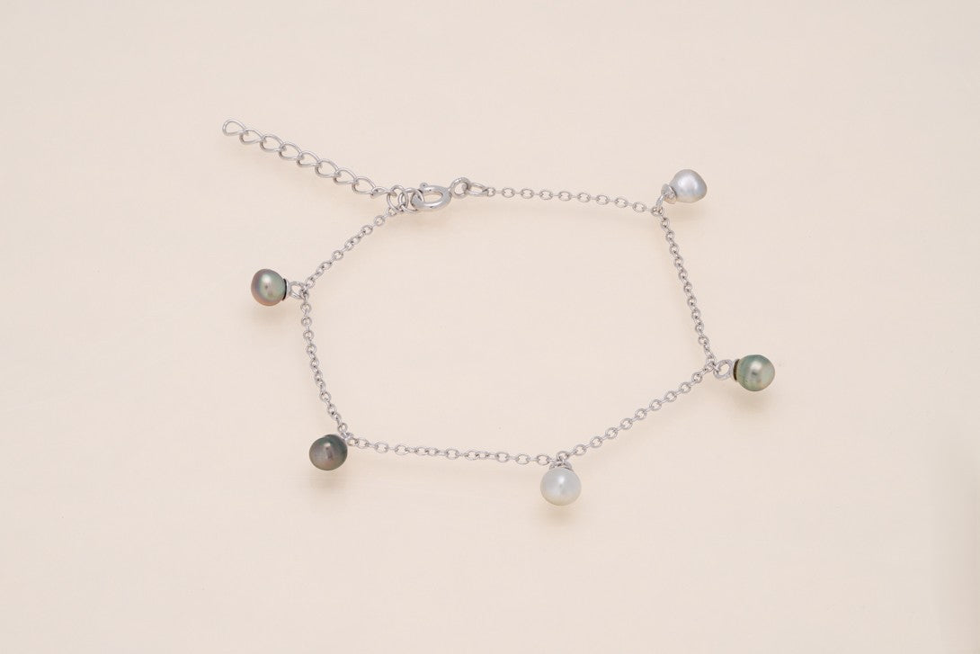 Bracelet argent et 5 keshis
