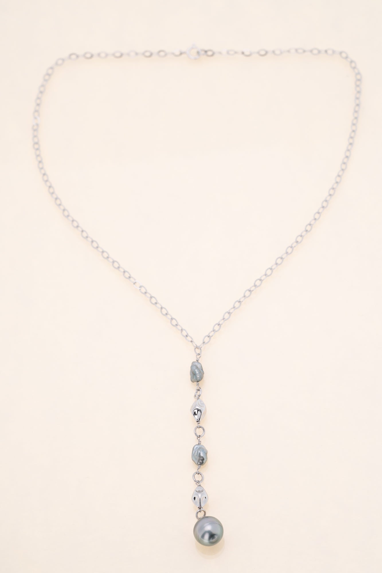 Collier argent, keshis et perle cerclée