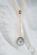 Collier Or jaune ou Or blanc et diamants avec perle ovale