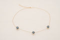 Collier or jaune ou blanc avec 3 perles ovales