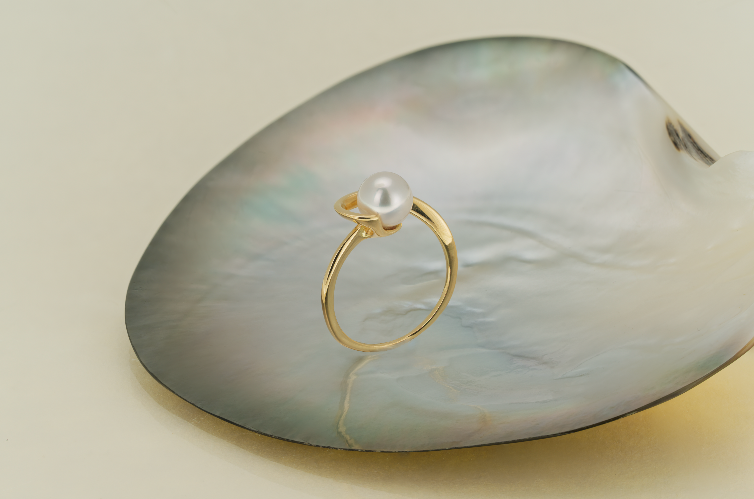 Bague en or avec perle akoya ronde