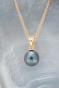 Pendentif or et perle ovale (1)