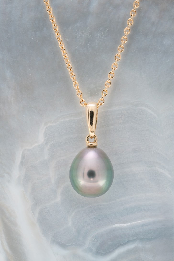 Pendentif or et perle ovale (2)