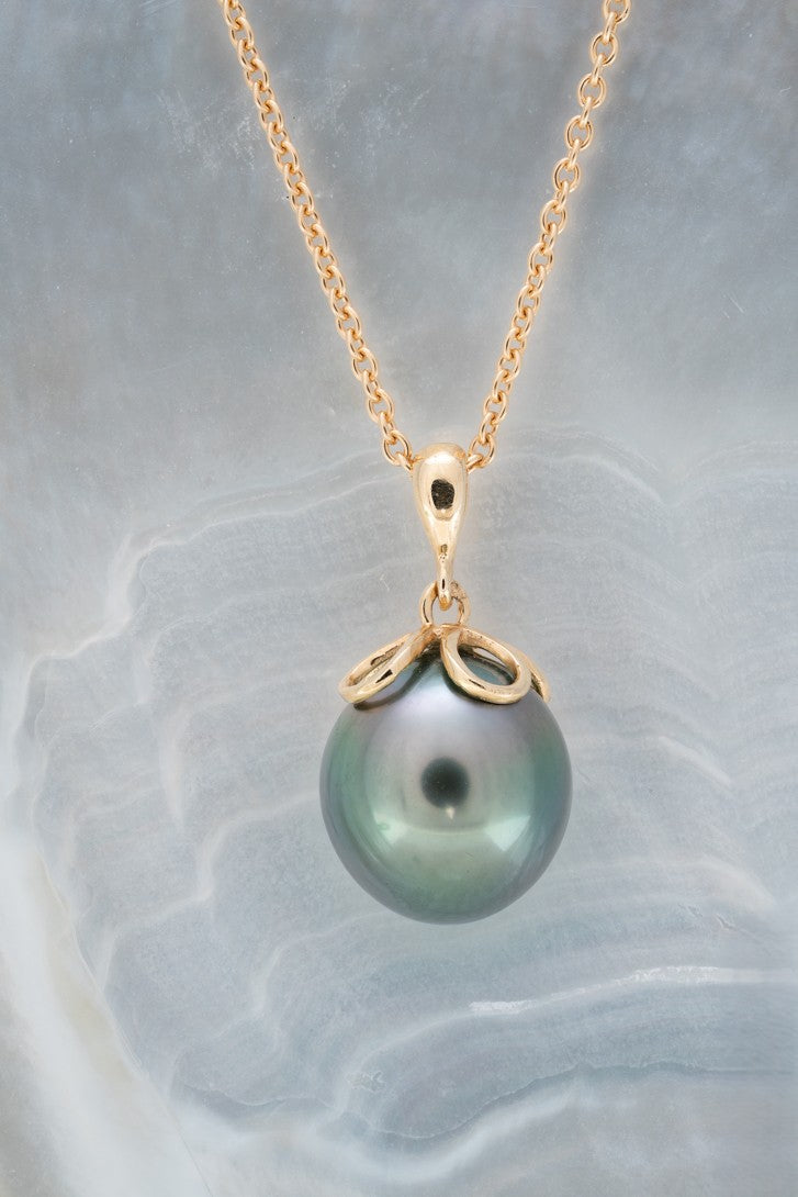 Pendentif or et perle ovale (7)