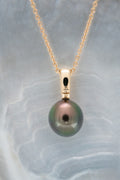 Pendentif or et perle ovale (8)