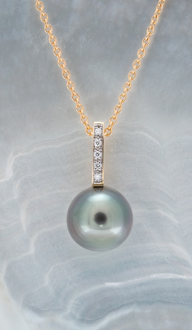 Pendentif or, diamant et perle ovale (2)