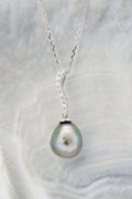Pendentif or, diamant et perle ronde